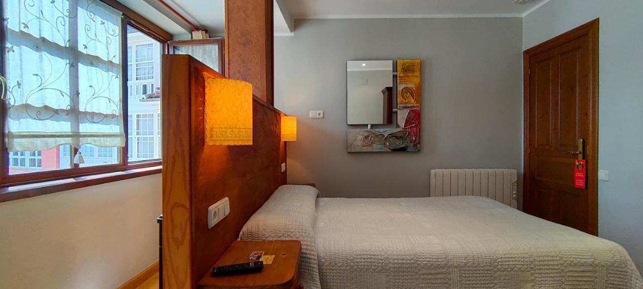 Hotel Rural La Plaza Caso Bagian luar foto